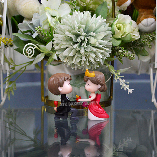 CAKE DECORATION WEDDING SET CP-1 (PROPOSE  COUPLE)