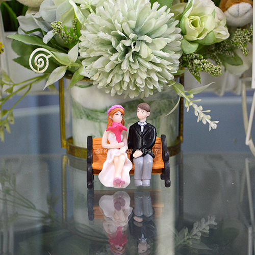 CAKE DECORATION WEDDING SET CP-4(COUPLE SITTING )