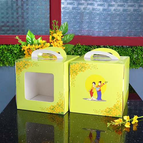 CAKE BOX WITH HANDLE WITH WINDOW (6"CAKE) (THINGYAN)WS