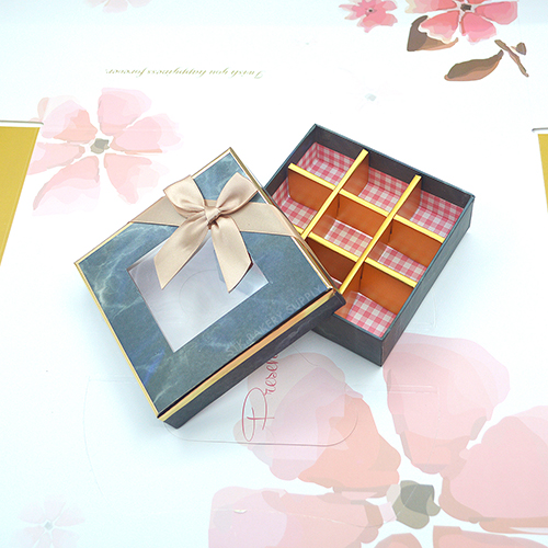 PAPER CHOCOLATE CAKE BOX 11.5 x 11.5 x 3.5CM 9'S 1PC